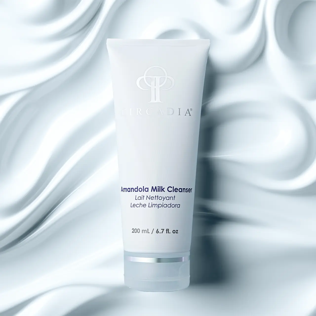 Odos valymas su Circadia - Amandola Milk Cleanser